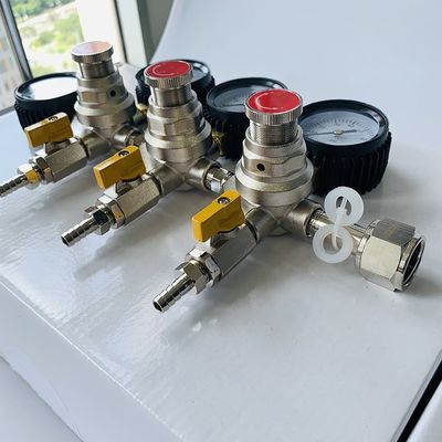 Αρχική παρασκευή μπύρας Co2 ανώτερο διπλό ρυθμιστή με βαλβίδα ασφαλείας ελάφρυνσης πίεσης