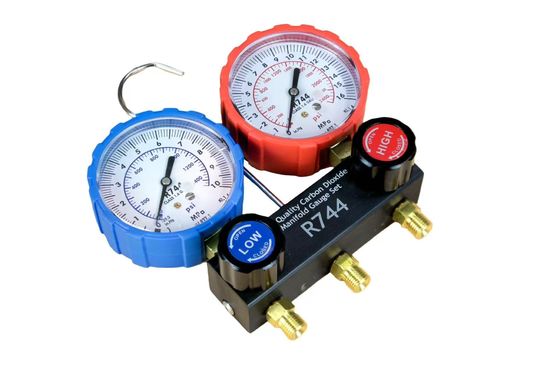 Ανώτερο R744 Κλιματιστικό Αυτοκινήτου Ψυγείο 80cm All-Copper HVAC Multifold Gauge Set